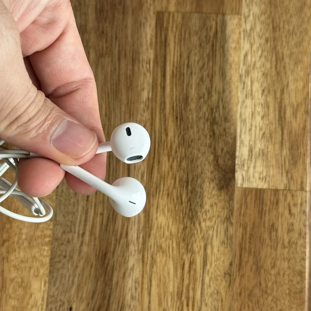 OEM Apple Earbuds Genuine 3.5mm Plug Earphones Wired EarPods iPhone iPod iPad